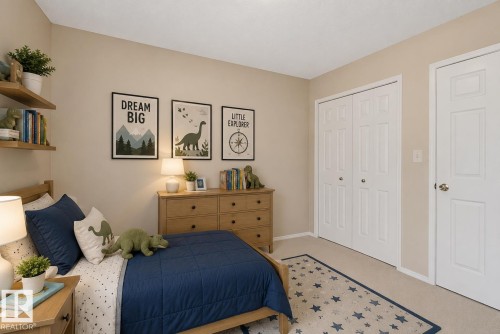 2050 Tanner Wynd Nw, Edmonton, AB - Indoor Photo Showing Bedroom