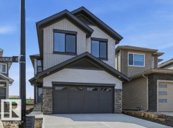 911 18 Avenue NW  Edmonton, AB T6T 2X3