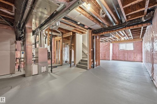 935 18 Avenue Nw, Edmonton, AB - Indoor Photo Showing Basement