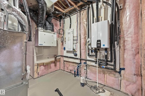 935 18 Avenue Nw, Edmonton, AB - Indoor Photo Showing Basement