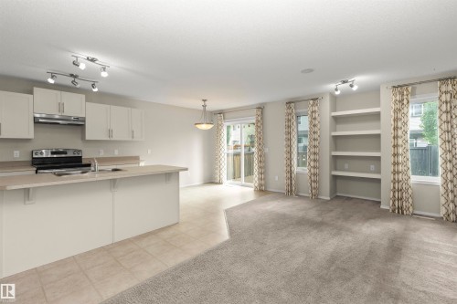 17205 73 Street Nw, Edmonton, AB - Indoor Photo Showing Kitchen