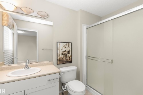 17205 73 Street Nw, Edmonton, AB - Indoor Photo Showing Bathroom