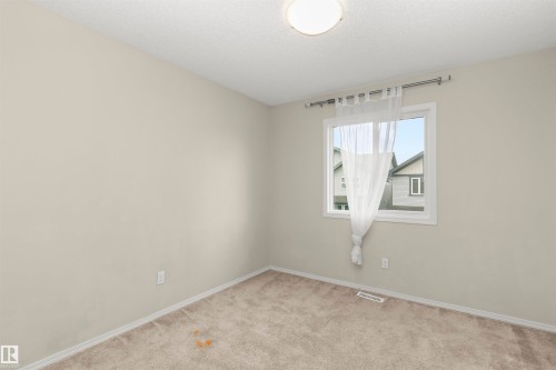17205 73 Street Nw, Edmonton, AB - Indoor Photo Showing Other Room