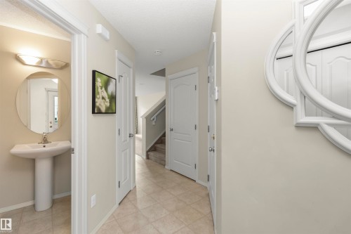 17205 73 Street Nw, Edmonton, AB - Indoor Photo Showing Bathroom