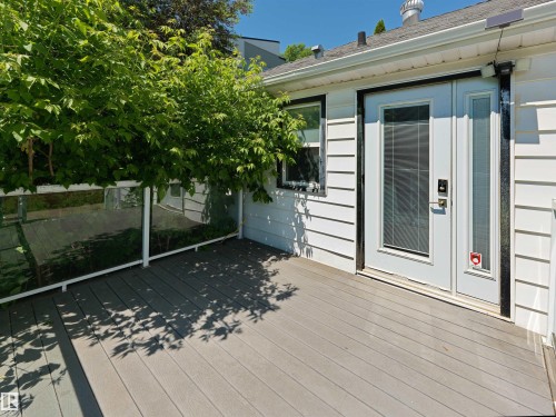 9311 75 Avenue Nw, Edmonton, AB - Outdoor