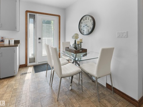 9311 75 Avenue Nw, Edmonton, AB - Indoor Photo Showing Dining Room