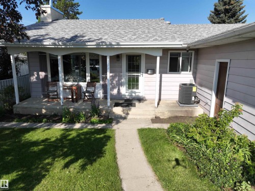 3508 106A Street Nw, Edmonton, AB - Outdoor