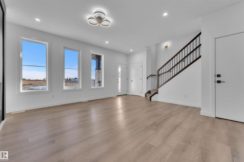 3618 39 Avenue, Beaumont, AB - Indoor Photo Showing Other Room