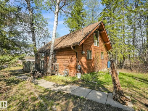 722 Blue Heron Drive   Rural Lac Ste. Anne County, AB T0E 1V0