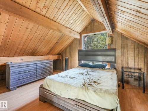 722 Blue Heron Drive, Rural Lac Ste. Anne County, AB - Indoor Photo Showing Bedroom