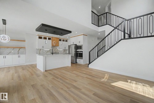 11 Pierwyck Loop, Spruce Grove, AB - Indoor Photo Showing Other Room