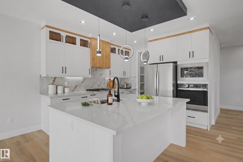11 Pierwyck Loop, Spruce Grove, AB - Indoor Photo Showing Kitchen With Upgraded Kitchen
