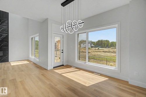 11 Pierwyck Loop, Spruce Grove, AB - Indoor Photo Showing Other Room