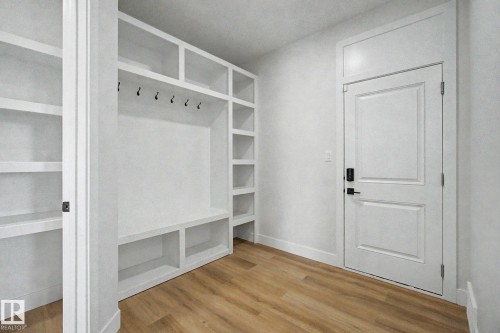 11 Pierwyck Loop, Spruce Grove, AB - Indoor Photo Showing Other Room