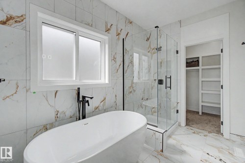 11 Pierwyck Loop, Spruce Grove, AB - Indoor Photo Showing Bathroom