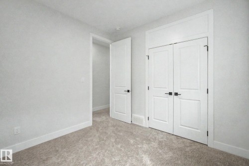 11 Pierwyck Loop, Spruce Grove, AB - Indoor Photo Showing Other Room