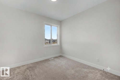 11 Pierwyck Loop, Spruce Grove, AB - Indoor Photo Showing Other Room