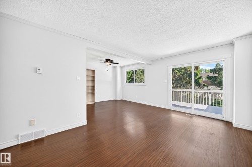 13469 40 Street Nw, Edmonton, AB - Indoor