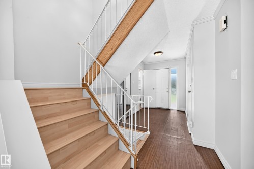 13469 40 Street Nw, Edmonton, AB - Indoor Photo Showing Other Room