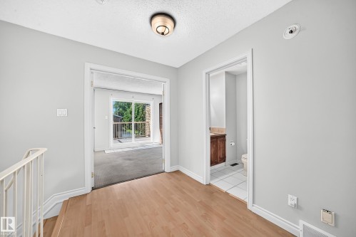 13469 40 Street Nw, Edmonton, AB - Indoor Photo Showing Other Room