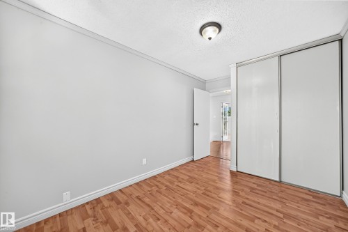 13469 40 Street Nw, Edmonton, AB - Indoor Photo Showing Other Room