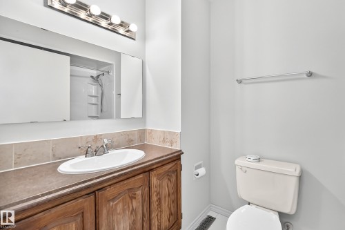 13469 40 Street Nw, Edmonton, AB - Indoor Photo Showing Bathroom