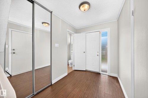 13469 40 Street Nw, Edmonton, AB - Indoor Photo Showing Other Room