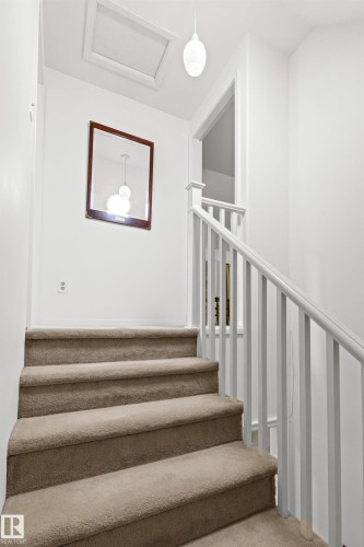 8842 89 Street Nw, Edmonton, AB - Indoor Photo Showing Other Room
