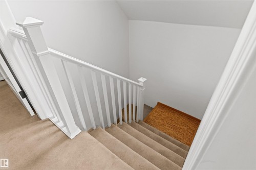 8842 89 Street Nw, Edmonton, AB - Indoor Photo Showing Other Room