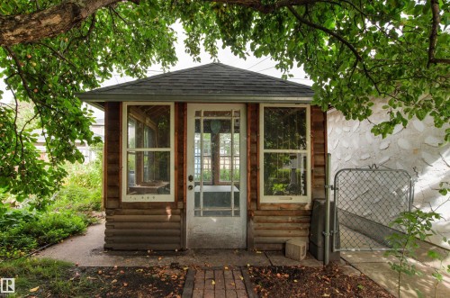 8842 89 Street Nw, Edmonton, AB - Outdoor