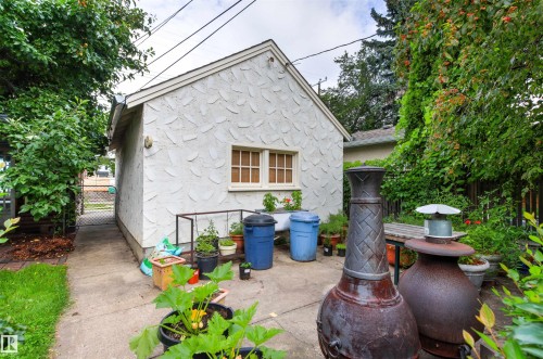 8842 89 Street Nw, Edmonton, AB - Outdoor