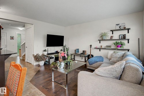 9436 230 Street Nw, Edmonton, AB - Indoor Photo Showing Living Room