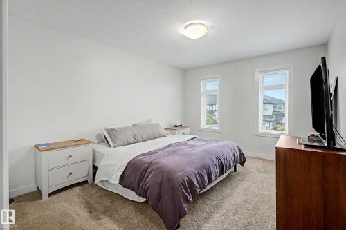 9436 230 Street Nw, Edmonton, AB - Indoor Photo Showing Bedroom