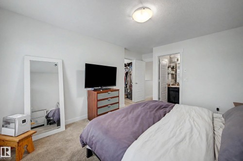 9436 230 Street Nw, Edmonton, AB - Indoor Photo Showing Bedroom