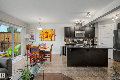 9436 230 Street Nw, Edmonton, AB - Indoor Photo Showing Other Room