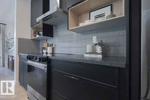 18651 19 Avenue Nw, Edmonton, AB - Indoor Photo Showing Kitchen