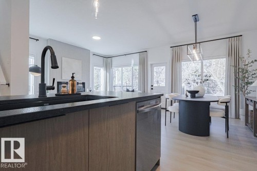 18651 19 Avenue Nw, Edmonton, AB - Indoor Photo Showing Kitchen