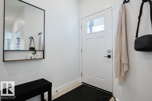18651 19 Avenue Nw, Edmonton, AB - Indoor Photo Showing Other Room