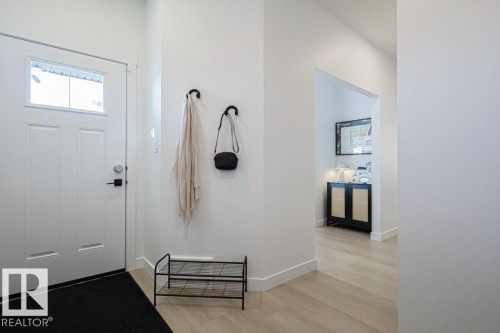 18651 19 Avenue Nw, Edmonton, AB - Indoor Photo Showing Other Room