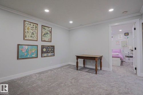 4640 102A Avenue Nw, Edmonton, AB - Indoor Photo Showing Other Room