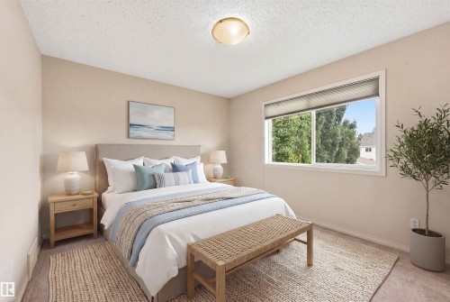 1516 76 Street Sw, Edmonton, AB - Indoor Photo Showing Other Room