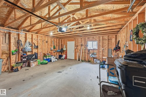 1516 76 Street Sw, Edmonton, AB - Indoor
