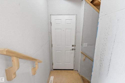 2033 Callihoo Link Sw, Edmonton, AB - Indoor Photo Showing Other Room