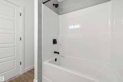 2035 Callihoo Link Sw, Edmonton, AB - Indoor Photo Showing Bathroom