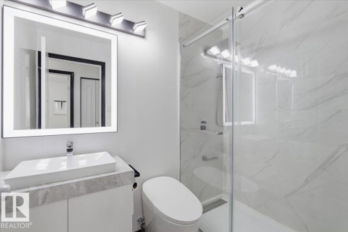 242 Northmount Drive, Wetaskiwin, AB - Indoor Photo Showing Bathroom