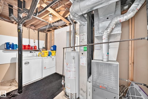 31 Hughes Road Nw, Edmonton, AB - Indoor
