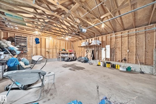 31 Hughes Road Nw, Edmonton, AB - Indoor Photo Showing Garage