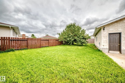 31 Hughes Road Nw, Edmonton, AB - Outdoor