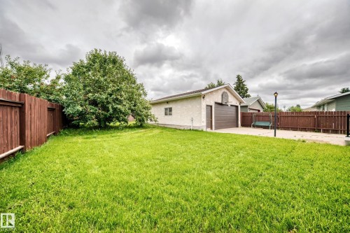 31 Hughes Road Nw, Edmonton, AB - Outdoor