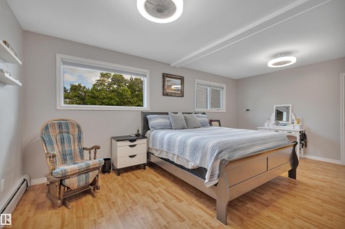 5116 47 Avenue, Leduc, AB - Indoor Photo Showing Bedroom